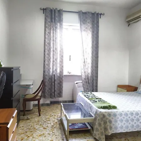 O Affittacamera Δωμάτια σε οικογενειακή κατοικία *